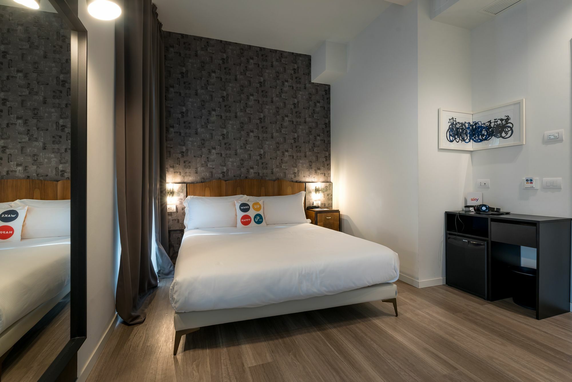Up Hotel